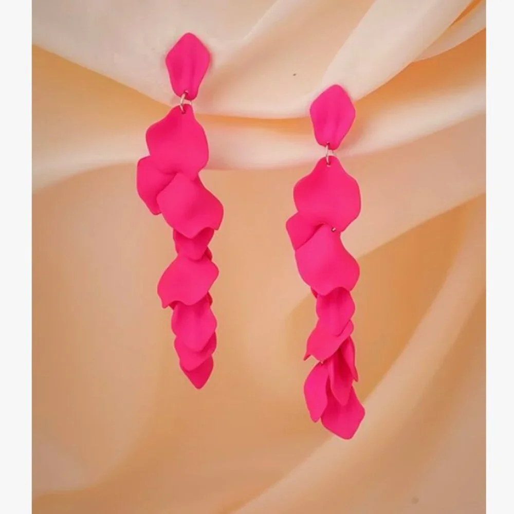 Floral Elegant long Pink Rose petals Earrings
